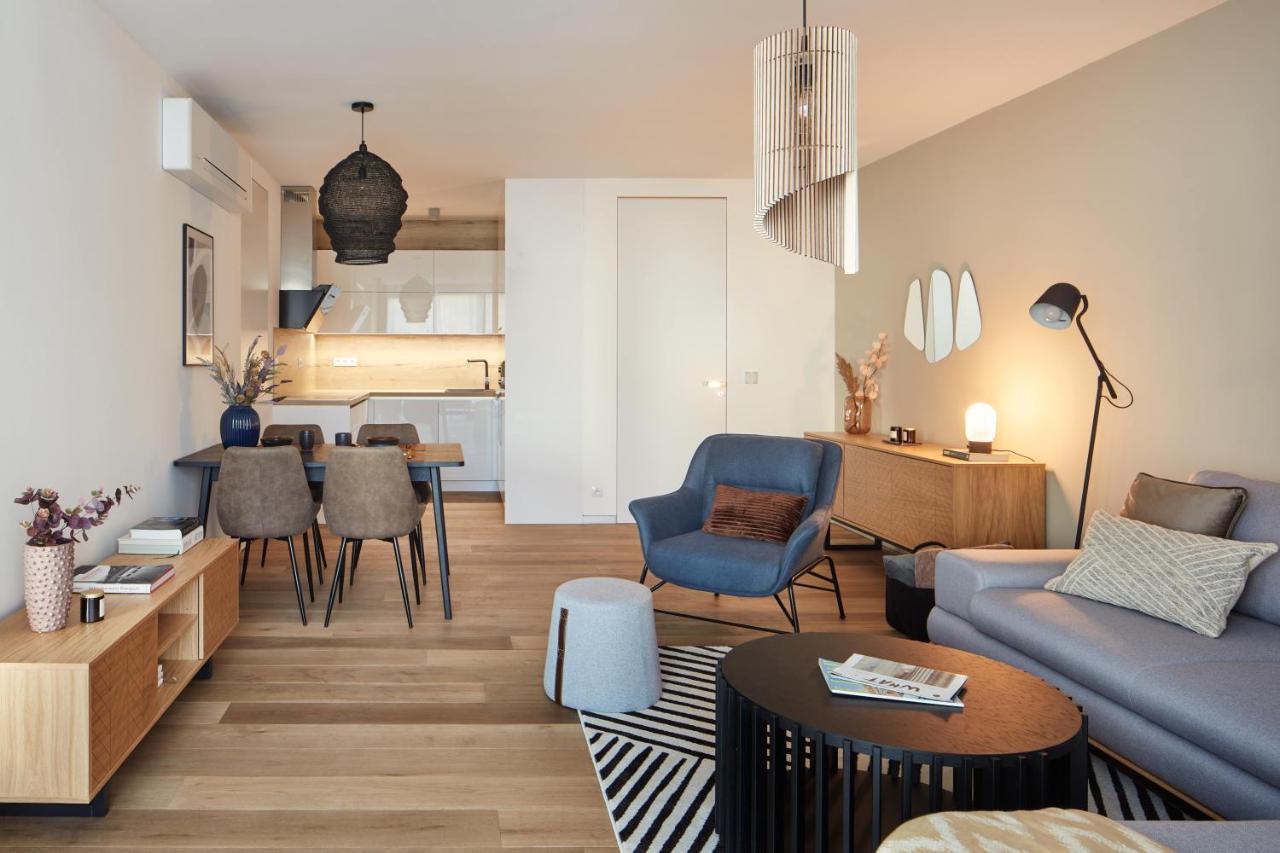 Prague Days - Stylish Apartments With Terrace - Parking - Quiet Area ภายนอก รูปภาพ