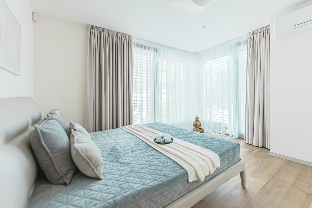 Prague Days - Stylish Apartments With Terrace - Parking - Quiet Area ภายนอก รูปภาพ