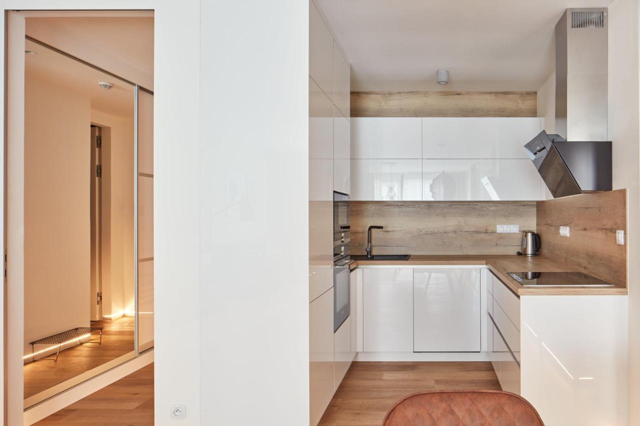 Prague Days - Stylish Apartments With Terrace - Parking - Quiet Area ภายนอก รูปภาพ